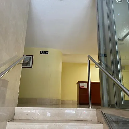 Centrico Piso En Calle Floranes Santander Buitenkant foto
